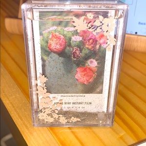 NEW Holds mini instant firm